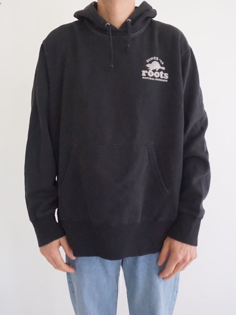 Roots Black White Spellout Beaver Logo Natural Outdoors Canada Outdoor Hoodie XL